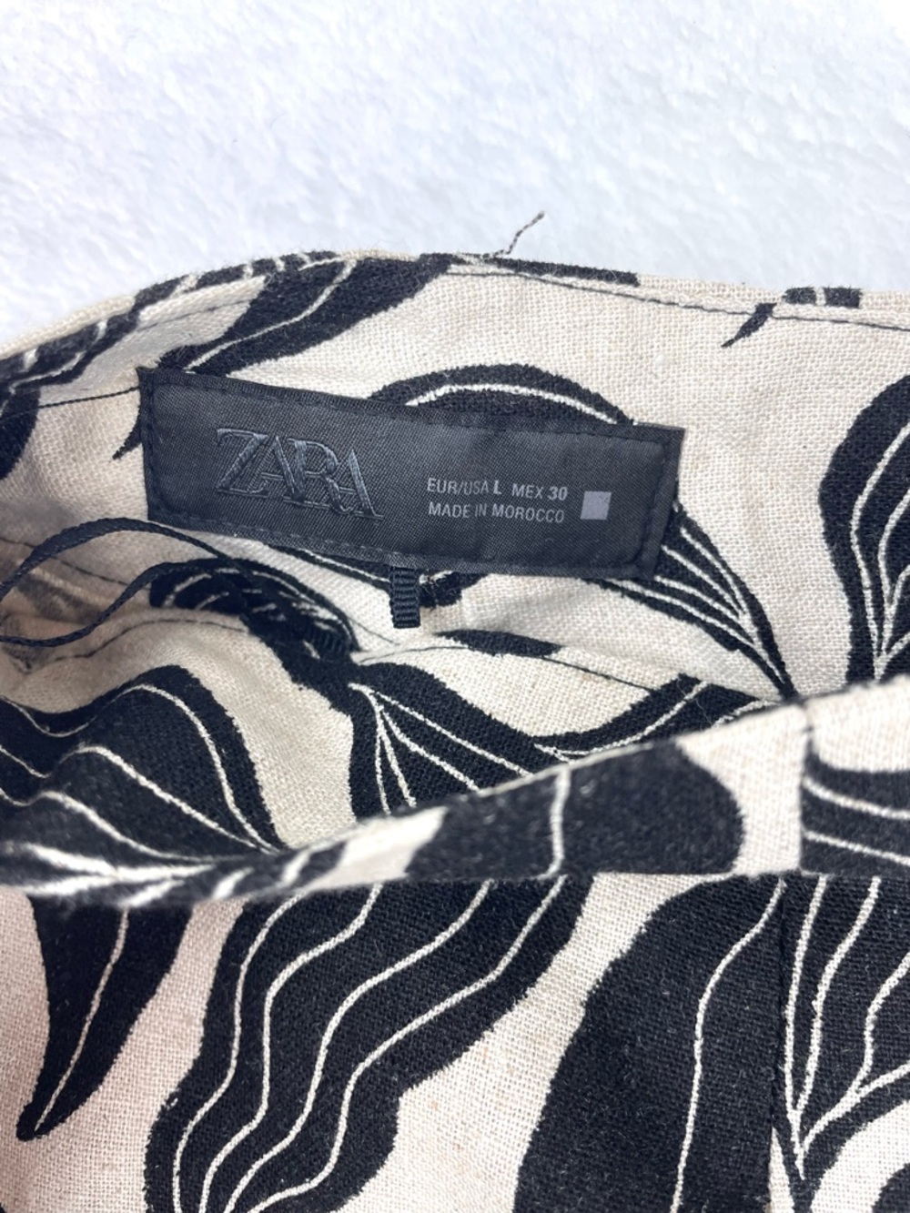 Zara Black & Cream Leaf-Print Two-Piece Set - Picture 7 of 8